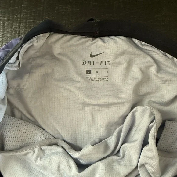 Nike Men's Trail Athletic Purple and Gray Shorts - Picture 2 of 3